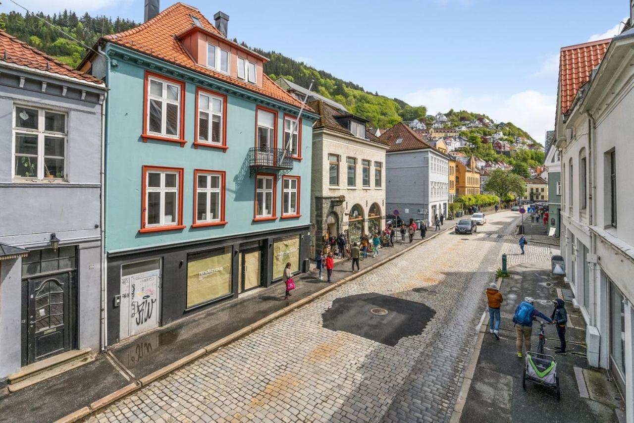 Апартаменти Bryggen // Floyen Living Берген Екстер'єр фото